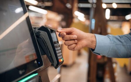 touchpay-como-essa-tecnologia-esta-transformando-os-minimercados-autonomos